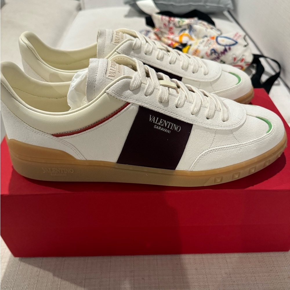 Valentino Upvilllage sneakers white rockstud men women shoes